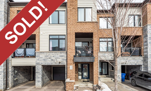 256 Vivant Street, Woodland Hill, Newmarket, ON